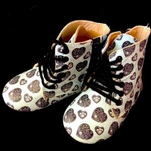 Spellbound Soles VVGUC We Are The Weirdos Mister Shoes size 7 toddlers